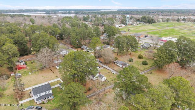 225 N 6th Street, Aurora, NC 27806