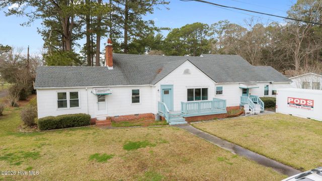 225 N 6th Street, Aurora, NC 27806