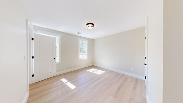 158 Wood Street, Middleboro, MA 02346