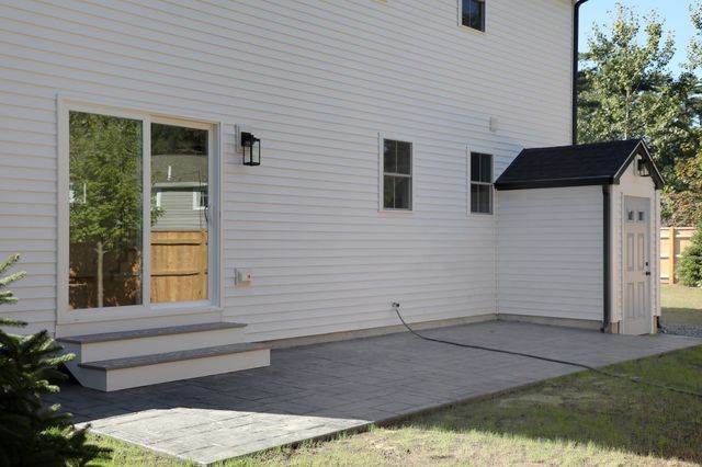 158 Wood Street, Middleboro, MA 02346