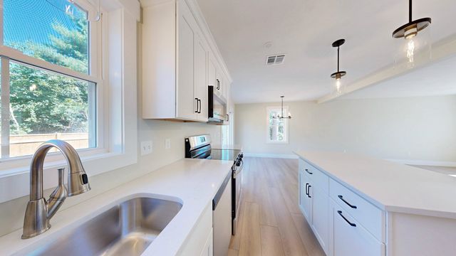 158 Wood Street, Middleboro, MA 02346