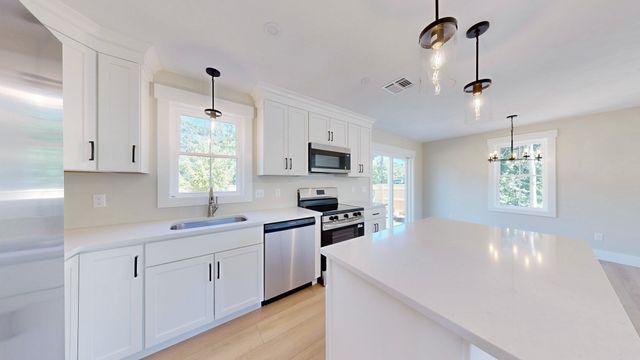 158 Wood Street, Middleboro, MA 02346