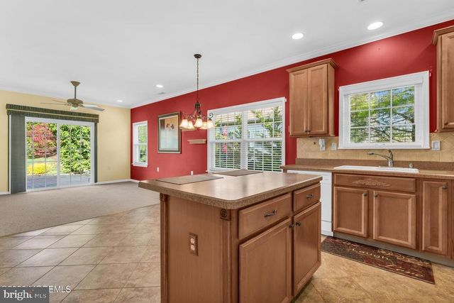 9 FLORIAN CT, Manchester, NJ 08759