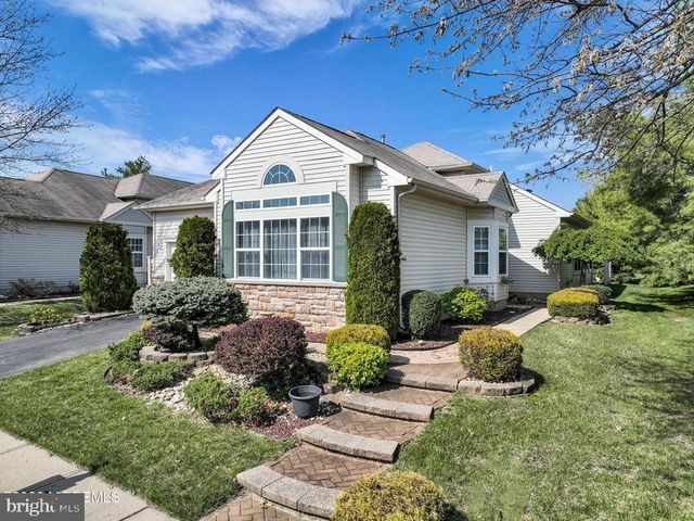 9 FLORIAN CT, Manchester, NJ 08759