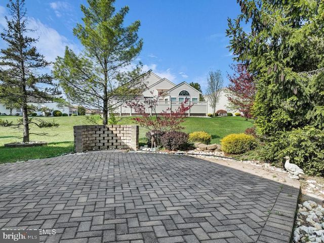 9 FLORIAN CT, Manchester, NJ 08759
