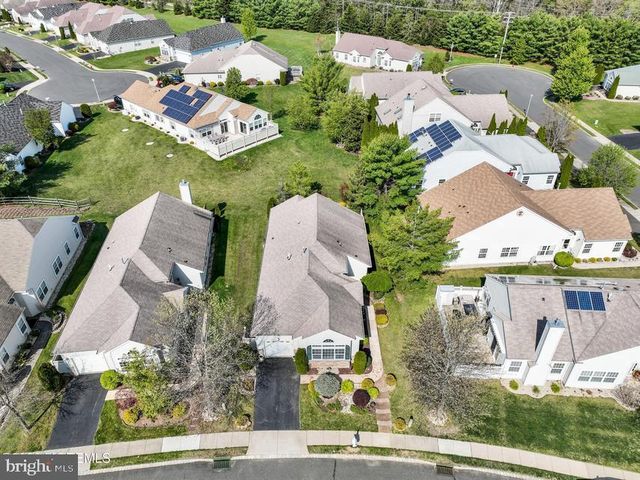 9 FLORIAN CT, Manchester, NJ 08759