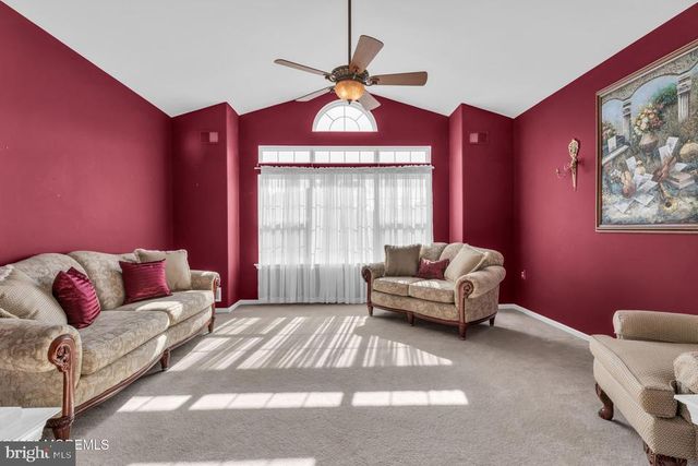 9 FLORIAN CT, Manchester, NJ 08759
