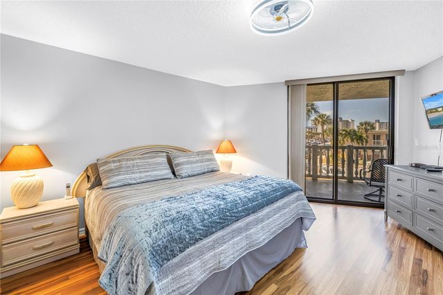 6650 SUNSET WAY 105, St Pete Beach, FL 33706