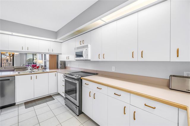 6650 SUNSET WAY 105, St Pete Beach, FL 33706