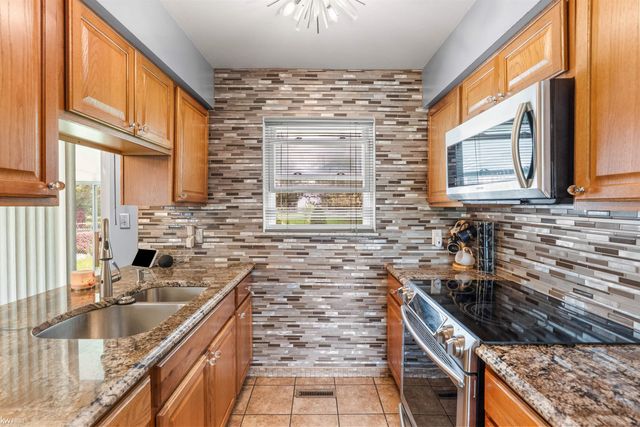 3626 Easthampton Drive, Flint, MI 48503