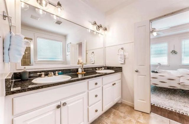 5303 Nett Street A, Houston, TX 77007