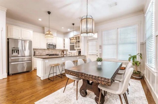 5303 Nett Street A, Houston, TX 77007