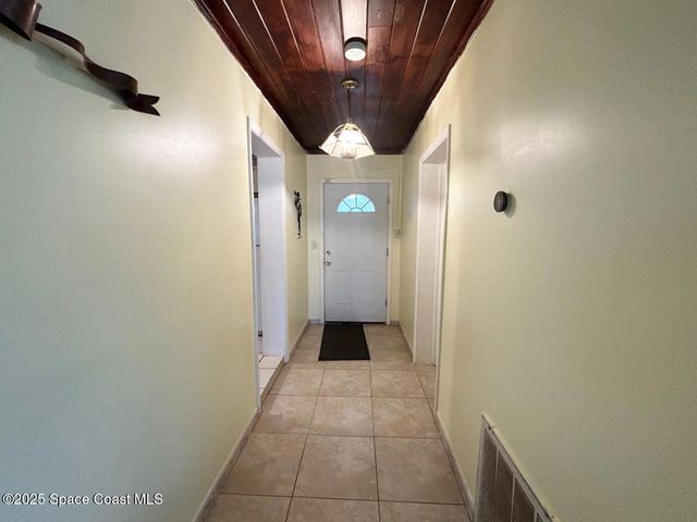 101 S Singleton Avenue, Titusville, FL 32796