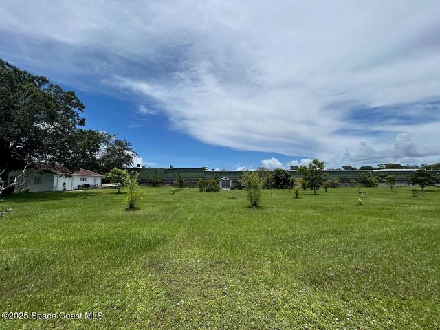 101 S Singleton Avenue, Titusville, FL 32796