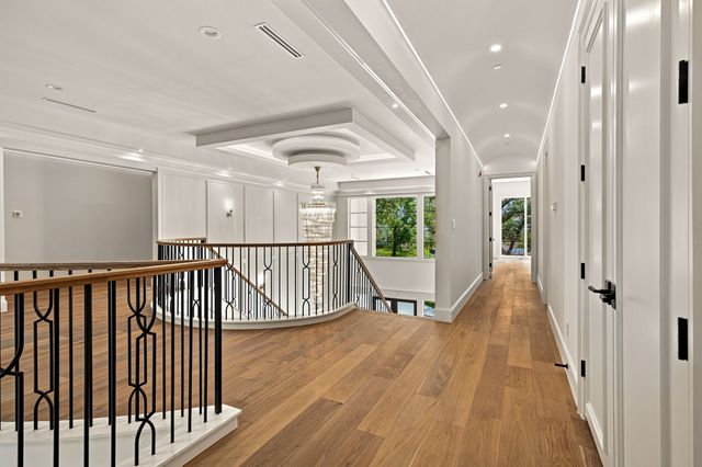 9421 Thornberry Lane, Dallas, TX 75220