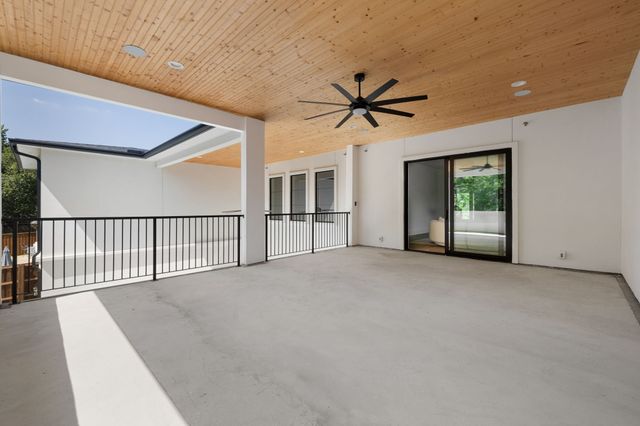 9421 Thornberry Lane, Dallas, TX 75220