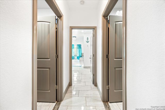 6653 Fm 539, Floresville, TX 78114