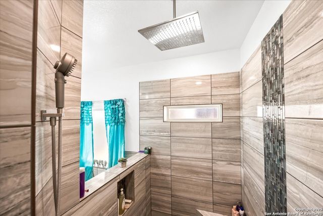 6653 Fm 539, Floresville, TX 78114