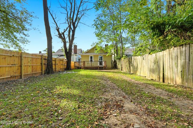 209 S 42nd St, Louisville, KY 40212