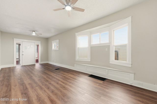 209 S 42nd St, Louisville, KY 40212