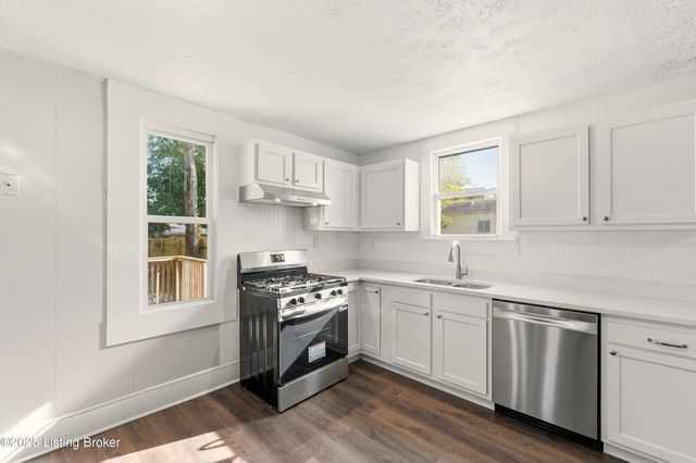 209 S 42nd St, Louisville, KY 40212