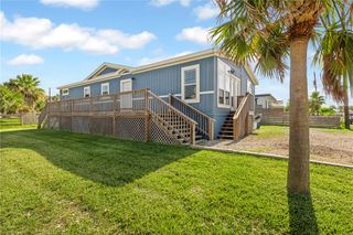 236 E Brundrett Ave, Port Aransas, TX 78373