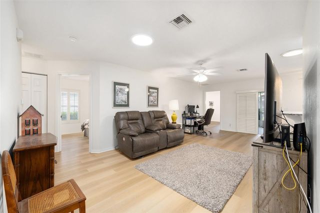 9042 SW 102ND CIRCLE, Ocala, FL 34481