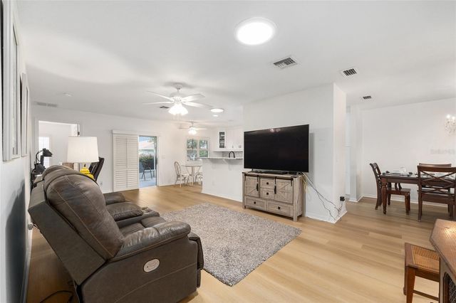 9042 SW 102ND CIRCLE, Ocala, FL 34481