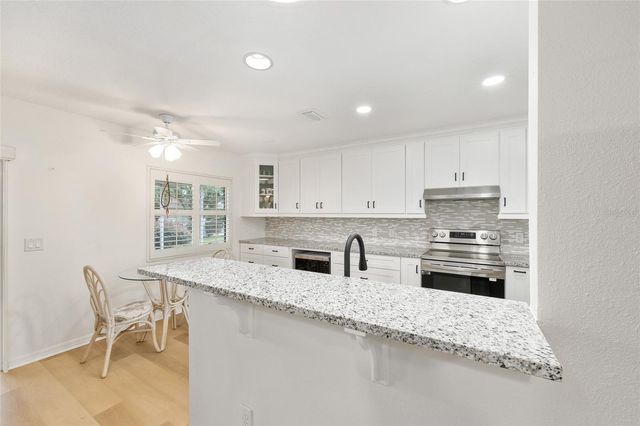 9042 SW 102ND CIRCLE, Ocala, FL 34481