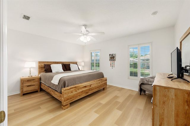 9042 SW 102ND CIRCLE, Ocala, FL 34481