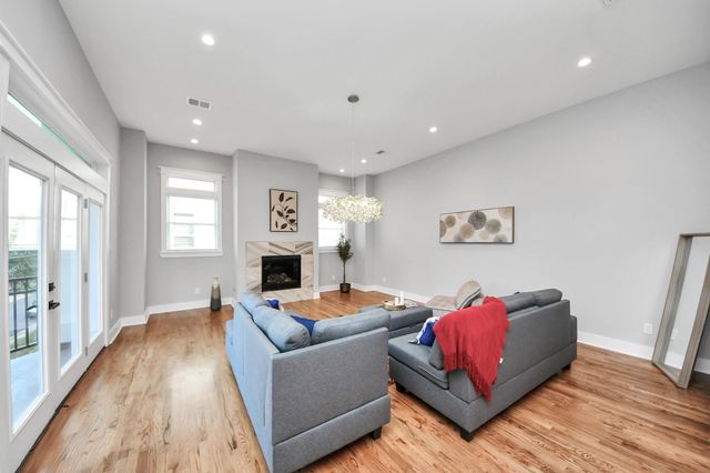 1003 E 28th Street, Houston, TX 77009