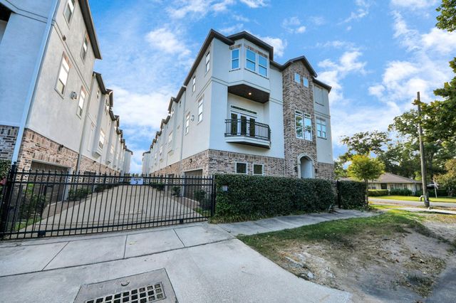 1003 E 28th Street, Houston, TX 77009