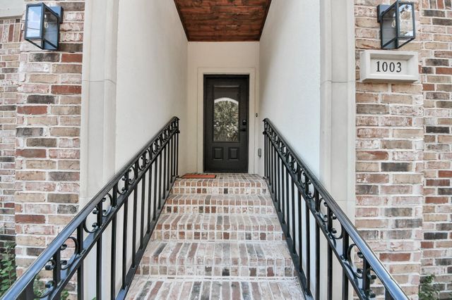 1003 E 28th Street, Houston, TX 77009