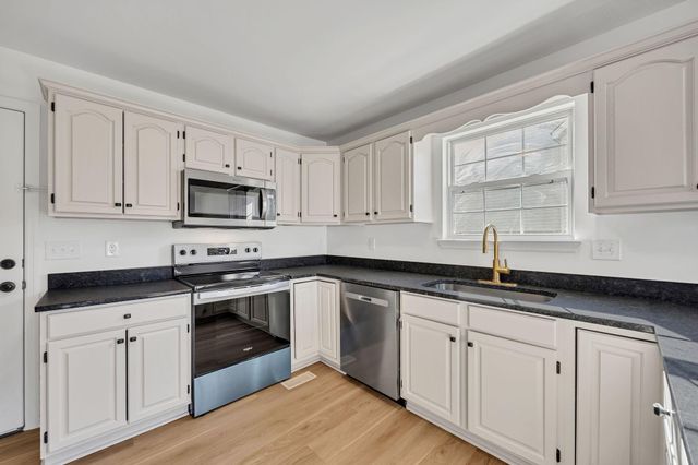 401 Bluff View Drive, Ringgold, GA 30736