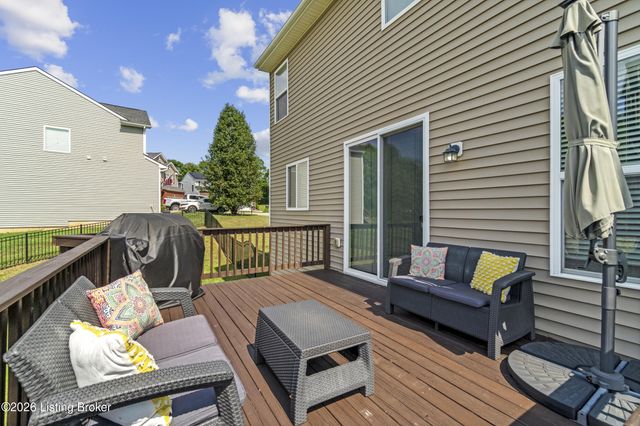 10008 Clove Tree Ct, Louisville, KY 40228