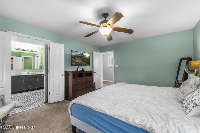 10008 Clove Tree Ct, Louisville, KY 40228