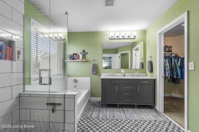 10008 Clove Tree Ct, Louisville, KY 40228