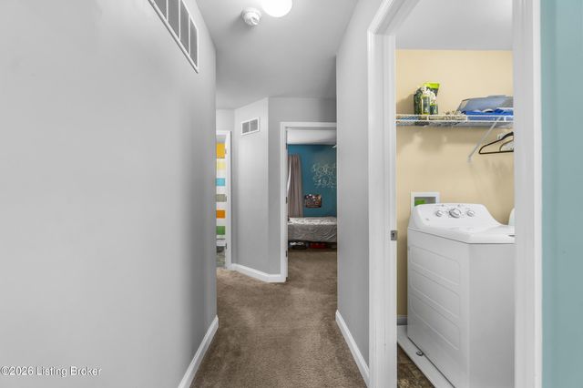 10008 Clove Tree Ct, Louisville, KY 40228