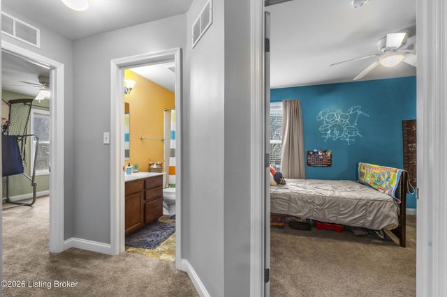 10008 Clove Tree Ct, Louisville, KY 40228