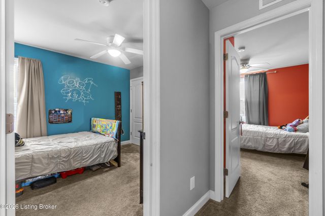 10008 Clove Tree Ct, Louisville, KY 40228