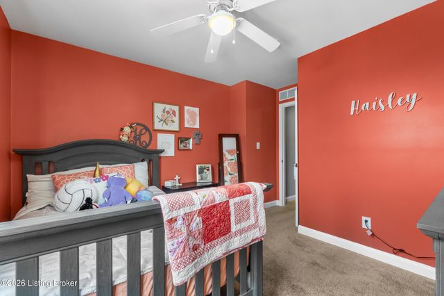 10008 Clove Tree Ct, Louisville, KY 40228