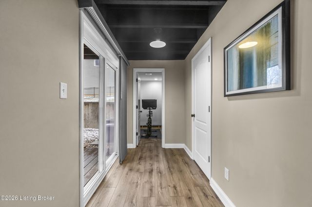 10008 Clove Tree Ct, Louisville, KY 40228