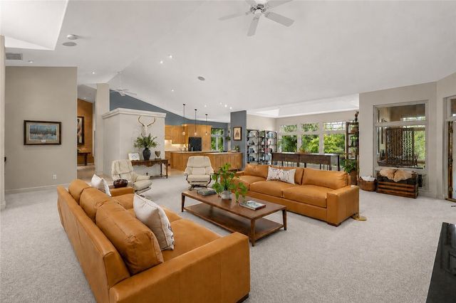 16 Ellwood Circle, Bella Vista, AR 72715
