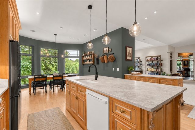 16 Ellwood Circle, Bella Vista, AR 72715