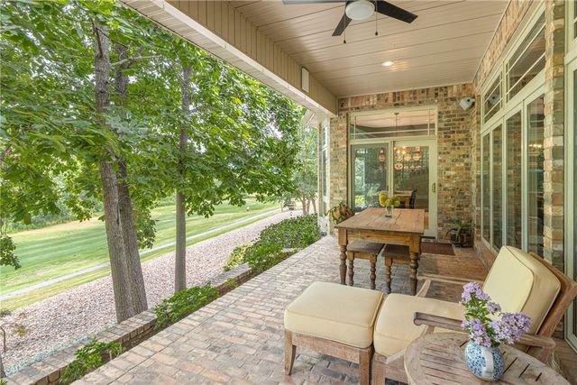 16 Ellwood Circle, Bella Vista, AR 72715