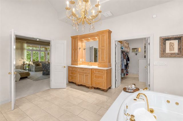 16 Ellwood Circle, Bella Vista, AR 72715