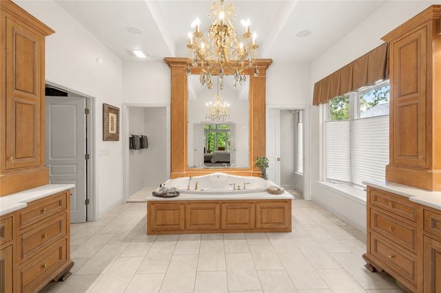 16 Ellwood Circle, Bella Vista, AR 72715