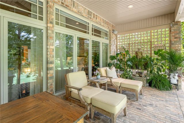 16 Ellwood Circle, Bella Vista, AR 72715
