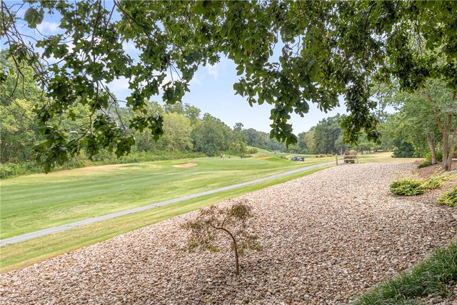 16 Ellwood Circle, Bella Vista, AR 72715