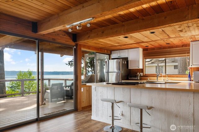 281 Harrington Road, Coupeville, WA 98239